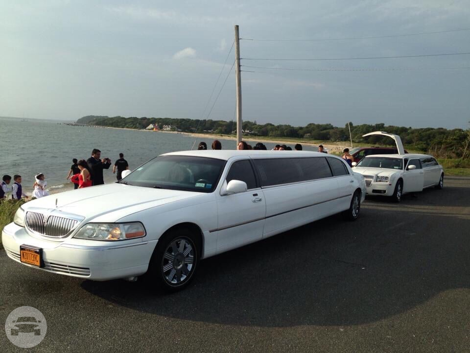 10 Passenger White Lincoln Limo
Limo /
New York, NY

 / Hourly $105.00
