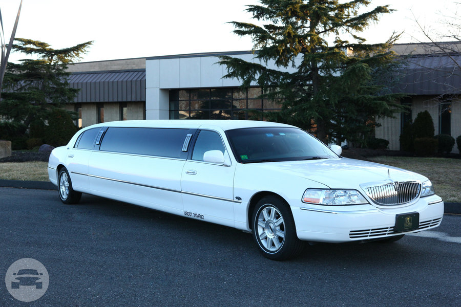 Lincoln Town Car Stretch Limousine
Limo /
Wilmington, DE

 / Hourly $0.00
