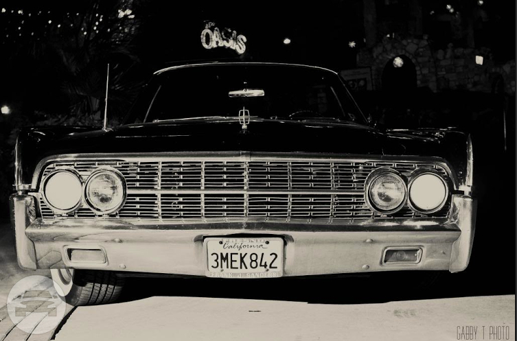 1962 Lincoln Continental Convertible
Sedan /
Austin, TX

 / Hourly $0.00
