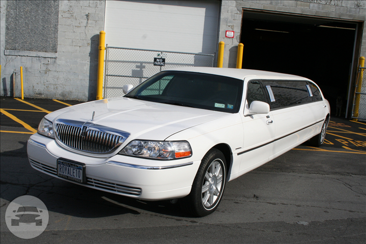 Lincoln Town Car
Limo /
Albany, NY

 / Hourly $0.00

