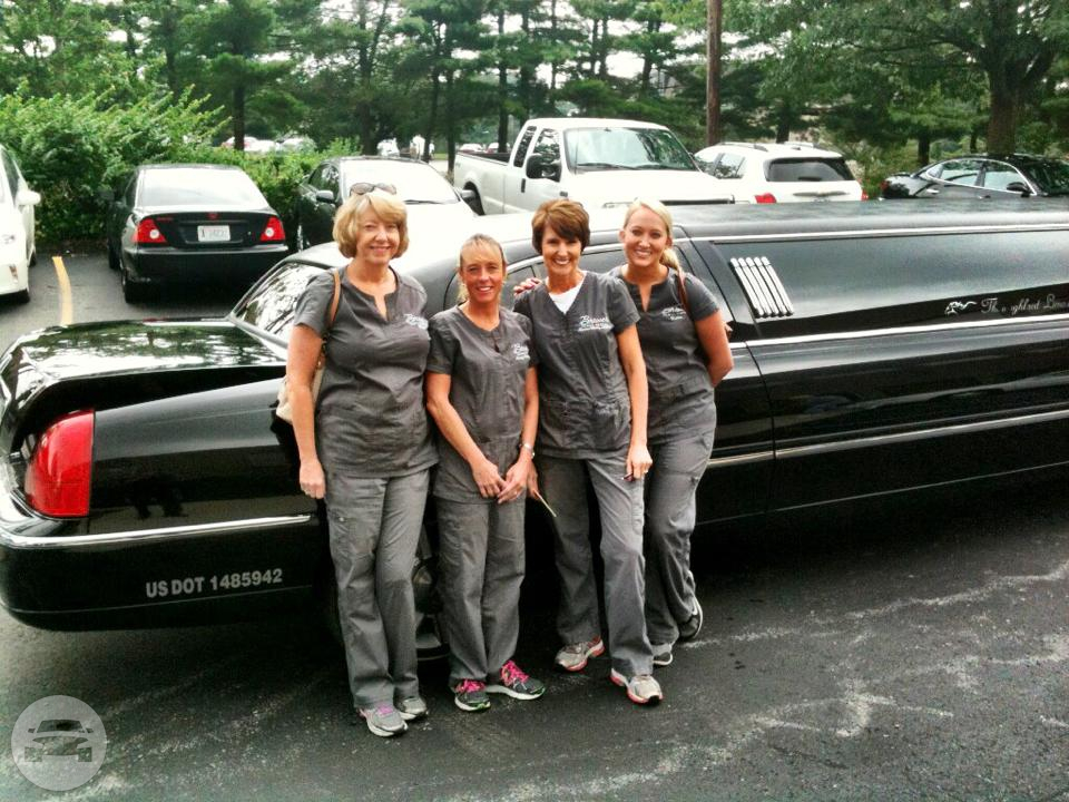 8 Passenger Executive Lincoln Town Car Stretch
Limo /
Lexington, KY

 / Hourly $0.00
