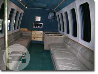 13 passenger Limo Coach
Party Limo Bus /
Denver, CO

 / Hourly $0.00
