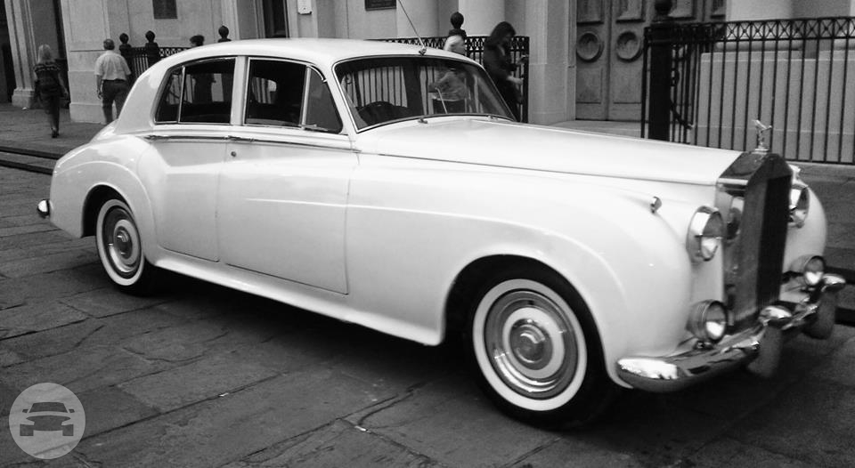 Classic Rolls Royce
Sedan /
Metairie, LA

 / Hourly $0.00
