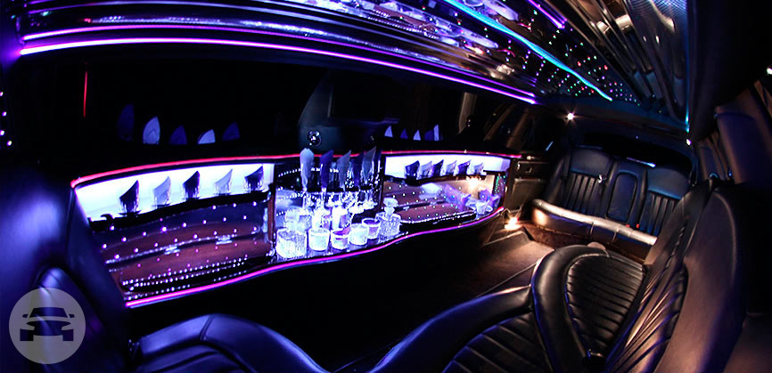 Black - Lincoln Town Car Stretch Limo
Limo /
Stafford, TX 77477

 / Hourly $0.00
