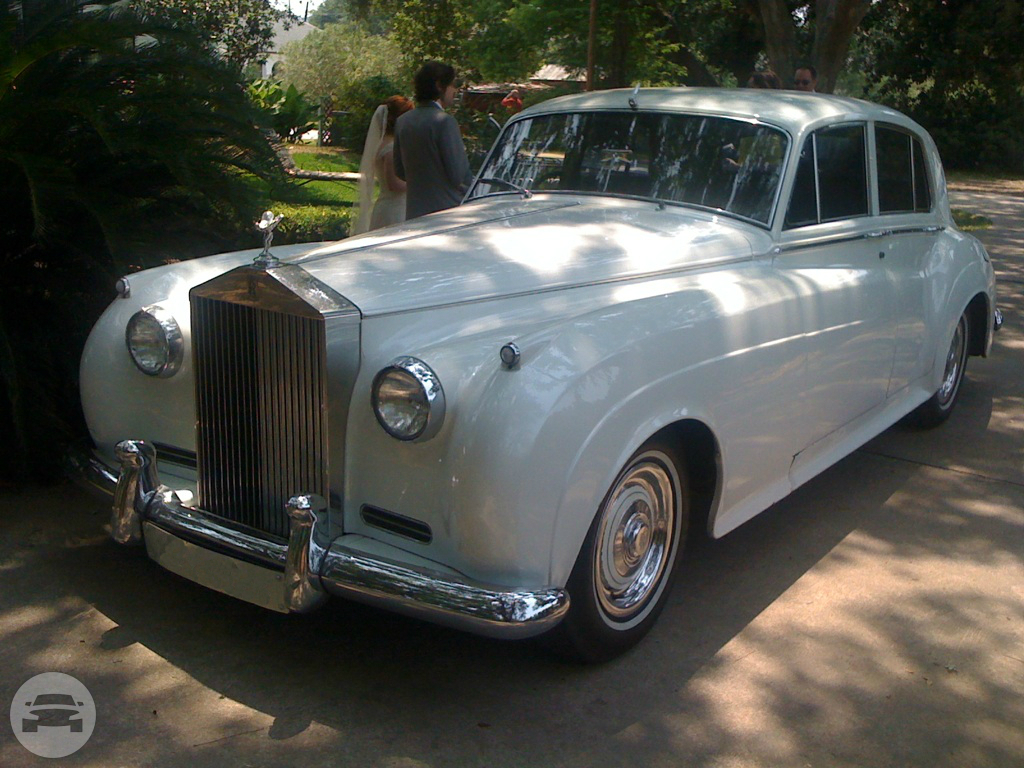Classic Car - Rolls Royce
Sedan /
New Orleans, LA

 / Hourly $0.00
