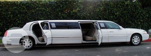 8-10 Passenger Lincoln Stretch with 5th Door
Limo /
New York, NY

 / Hourly $0.00
