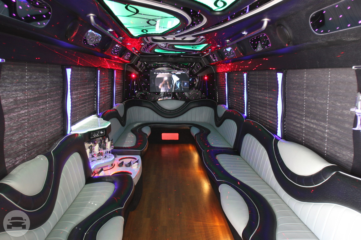 F550 Limo Bus
Party Limo Bus /
Palos Heights, IL

 / Hourly $0.00
