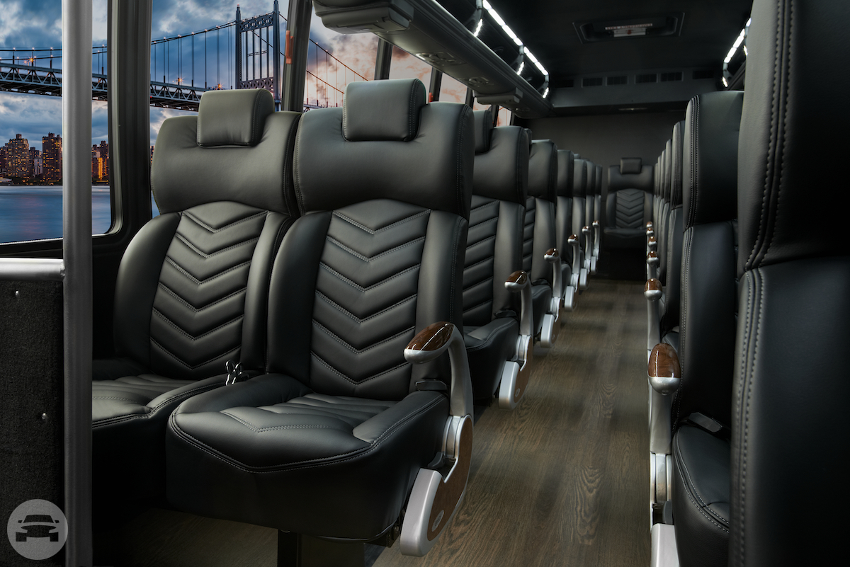 Ford E-450 Minibus
Coach Bus /
Dallas, TX

 / Hourly $0.00
