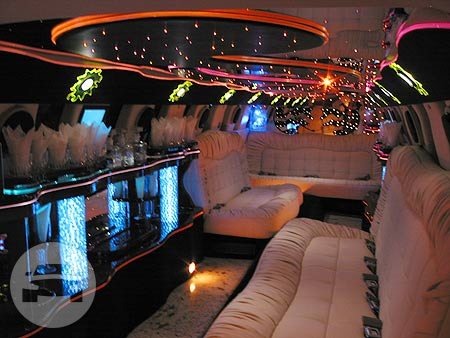 Chrysler Limo - Bentley Edition
Limo /
New York, NY

 / Hourly $0.00
