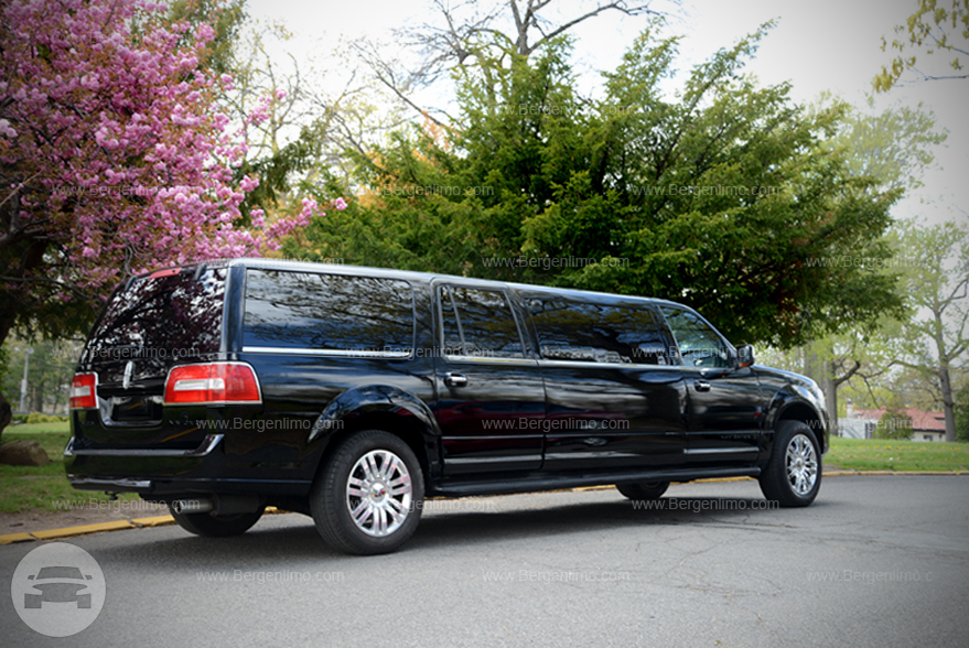 Executive Black Lincoln Navigator Limousine - 8 Passenger
Limo /
Paterson, NJ

 / Hourly $0.00
