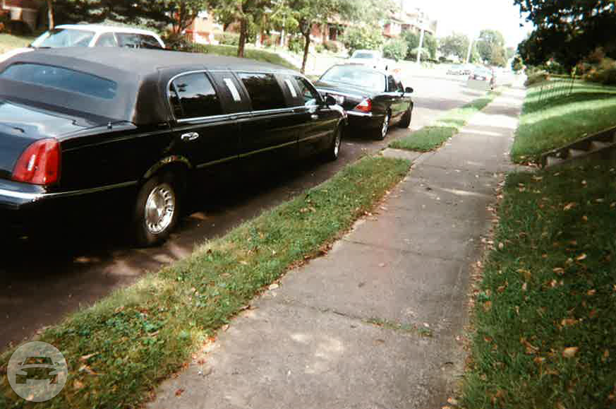 BLACK STRETCH LIMO
Limo /
Columbus, OH

 / Hourly $0.00
