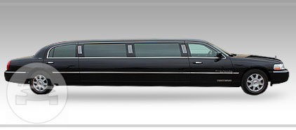 10 passenger Lincoln Towncar Black 
Limo /
Toledo, OH

 / Hourly $0.00
