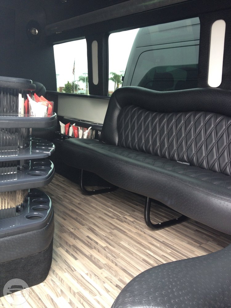 Mercedes Sprinter Party Bus 
Party Limo Bus /
Los Angeles, CA

 / Hourly $0.00
