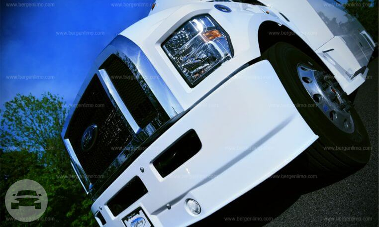 Ford F-750 Party Bus
Party Limo Bus /
Paterson, NJ

 / Hourly $0.00
