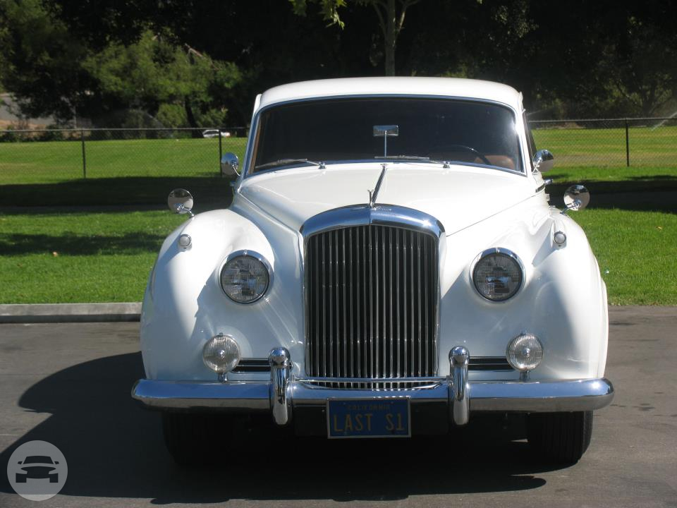 White 1960 Bentley
Sedan /
Los Angeles, CA

 / Hourly $145.00
 / Hourly (Other services) $125.00
