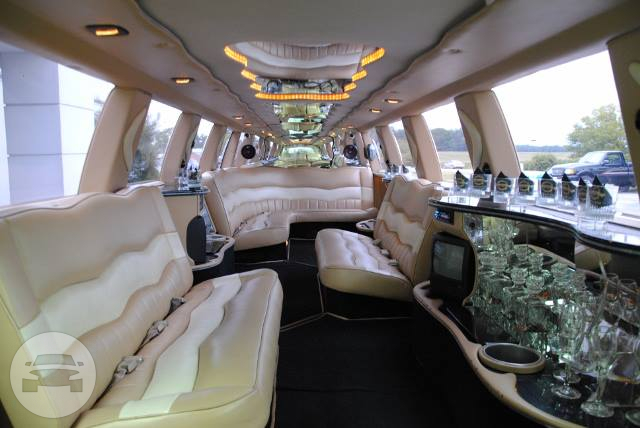 Excursion Stretch Limousine - White
Limo /
Columbus, OH

 / Hourly $0.00
