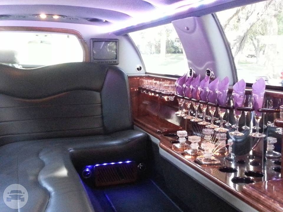 Black Diamond Stretch Limousine
Limo /
Overland Park, KS

 / Hourly $0.00
