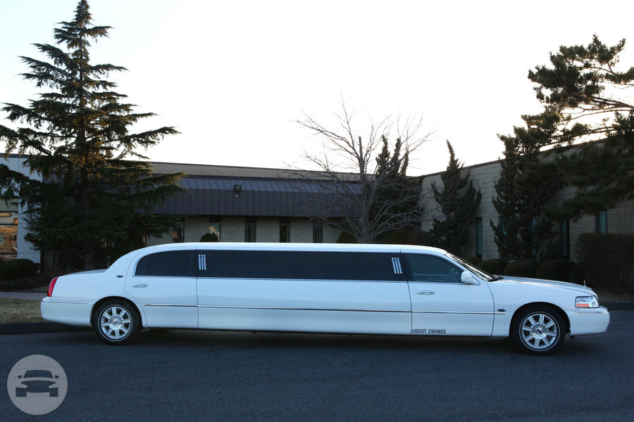 Lincoln Town Car Stretch Limousine
Limo /
Philadelphia, PA

 / Hourly $0.00

