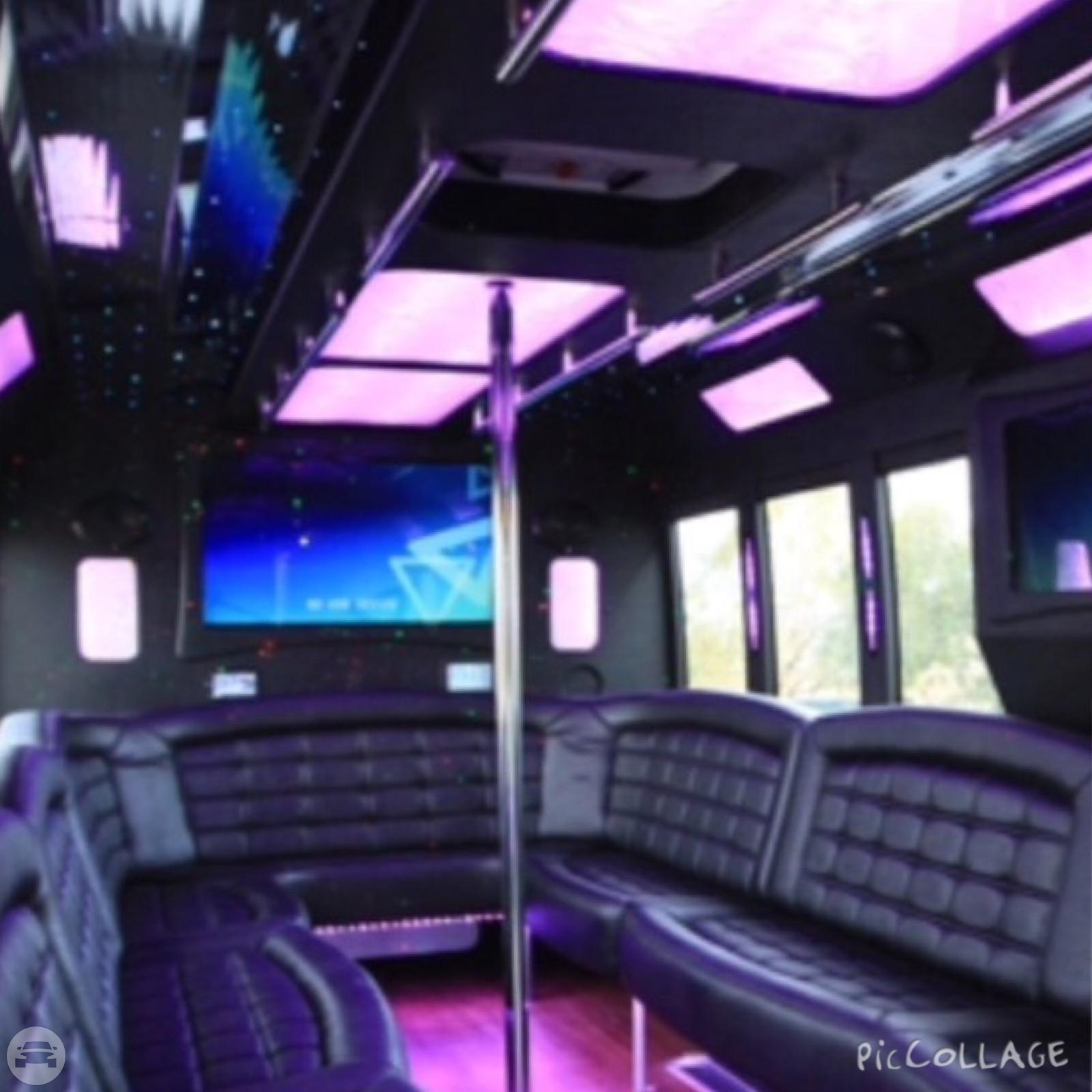 25 pass Limo Bus
Party Limo Bus /
San Diego, CA

 / Hourly $0.00
