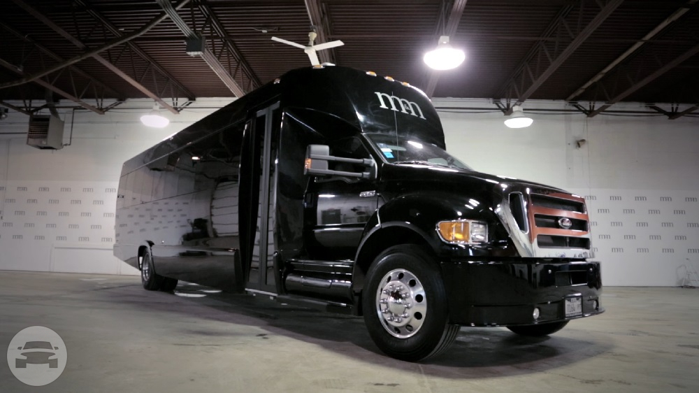 36 Passenger Limo Bus
Party Limo Bus /
Chicago, IL

 / Hourly $0.00
