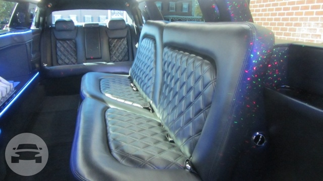New Chrylser 300 5 door 12 passenger Limousine Black
Limo /
New York, NY

 / Hourly $0.00
