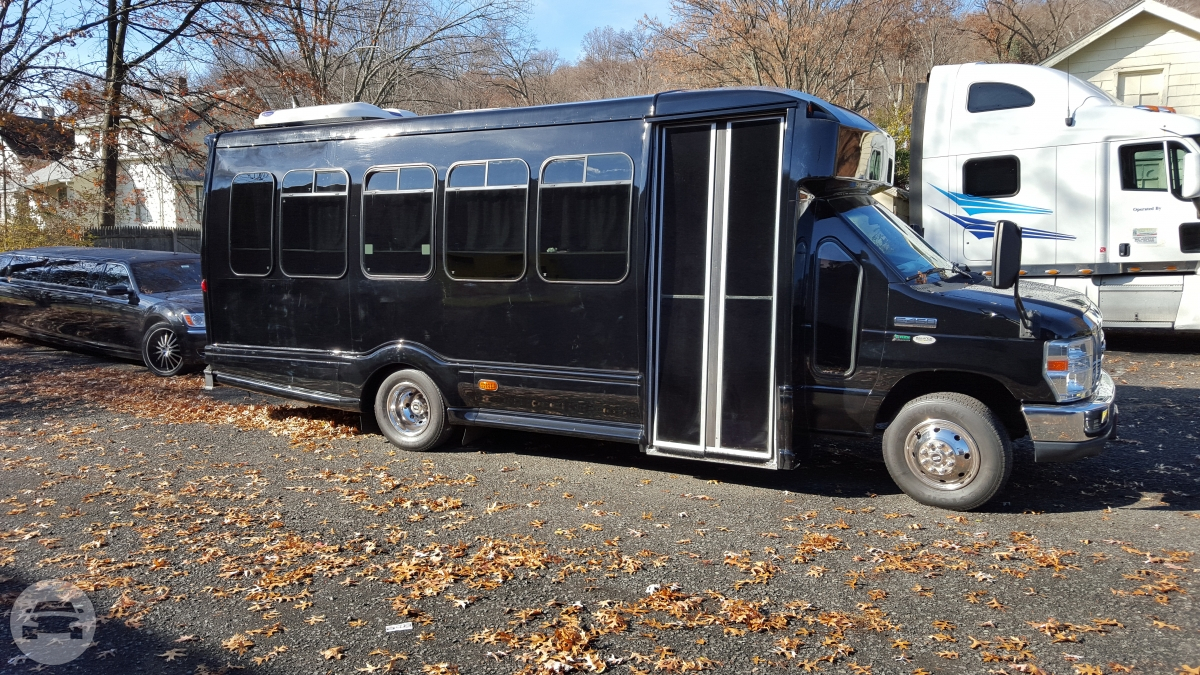 Ford E450 Party Bus
Party Limo Bus /
Union, NJ

 / Hourly $0.00
