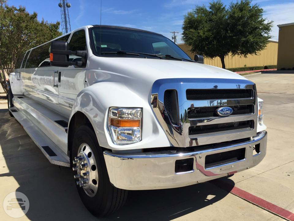 F650 Mammoth Limo
Limo /
Denton, TX

 / Hourly $0.00
