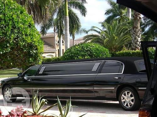 LINCOLN STRETCH LIMOUSINE
Limo /
Denver, CO

 / Hourly $0.00
