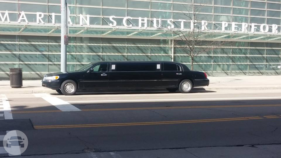 8 Passenger Lincoln Town Car Stretch Limousine
Limo /
Columbus, OH

 / Hourly $0.00
