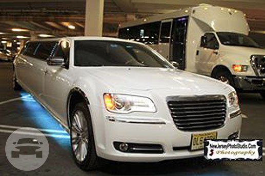 New Chrysler 300 Stretched Limo
Limo /
Jersey City, NJ

 / Hourly $0.00
