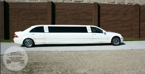 Mercedes Limo
Limo /
Wickliffe, OH 44092

 / Hourly $0.00
