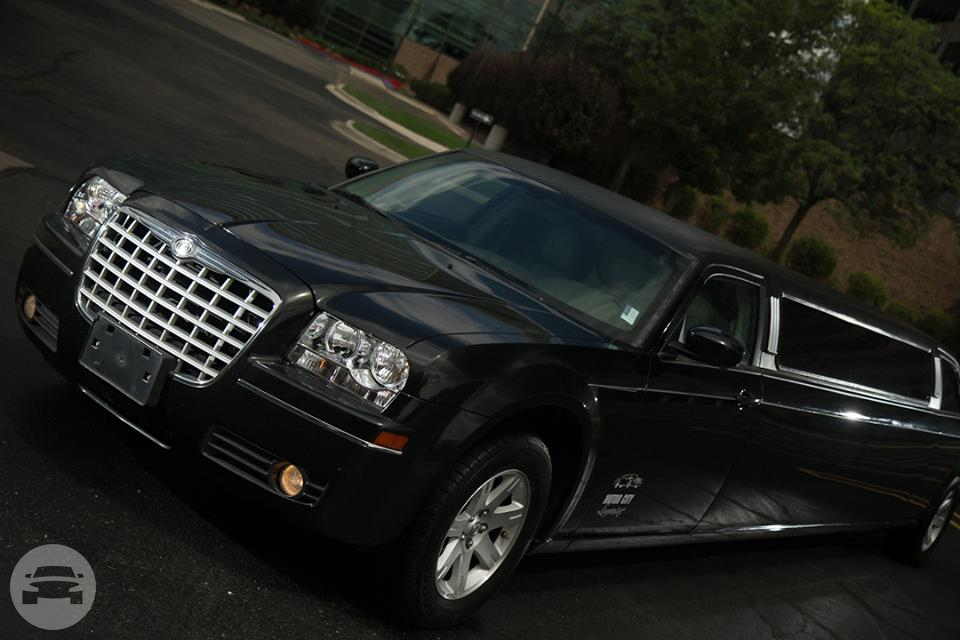 2009 Chrysler 300 Limousine (Black)
Limo /
Detroit, MI

 / Hourly $0.00
