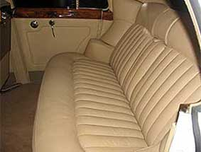 White 1960 Bentley
Sedan /
Los Angeles, CA

 / Hourly $145.00
 / Hourly (Other services) $125.00
