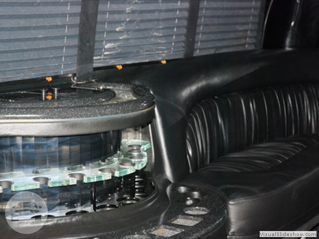 18 passenger Limousine Coach
Party Limo Bus /
Columbus, OH

 / Hourly $0.00
