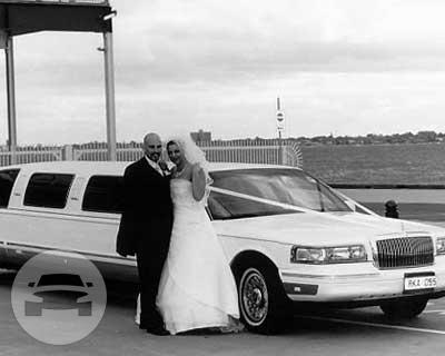 Lincoln Towncar Stretch Limousine (White & Black)
Limo /


 / Hourly $0.00
