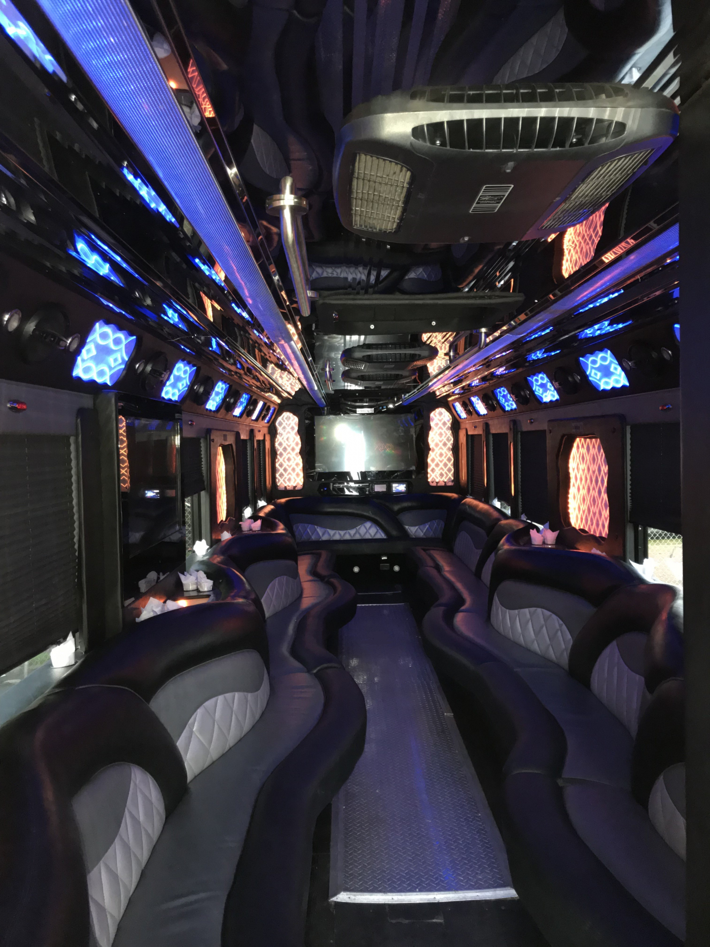 Platinum Coach 40-44 Passenger
Party Limo Bus /
Roselle, NJ

 / Hourly $0.00
