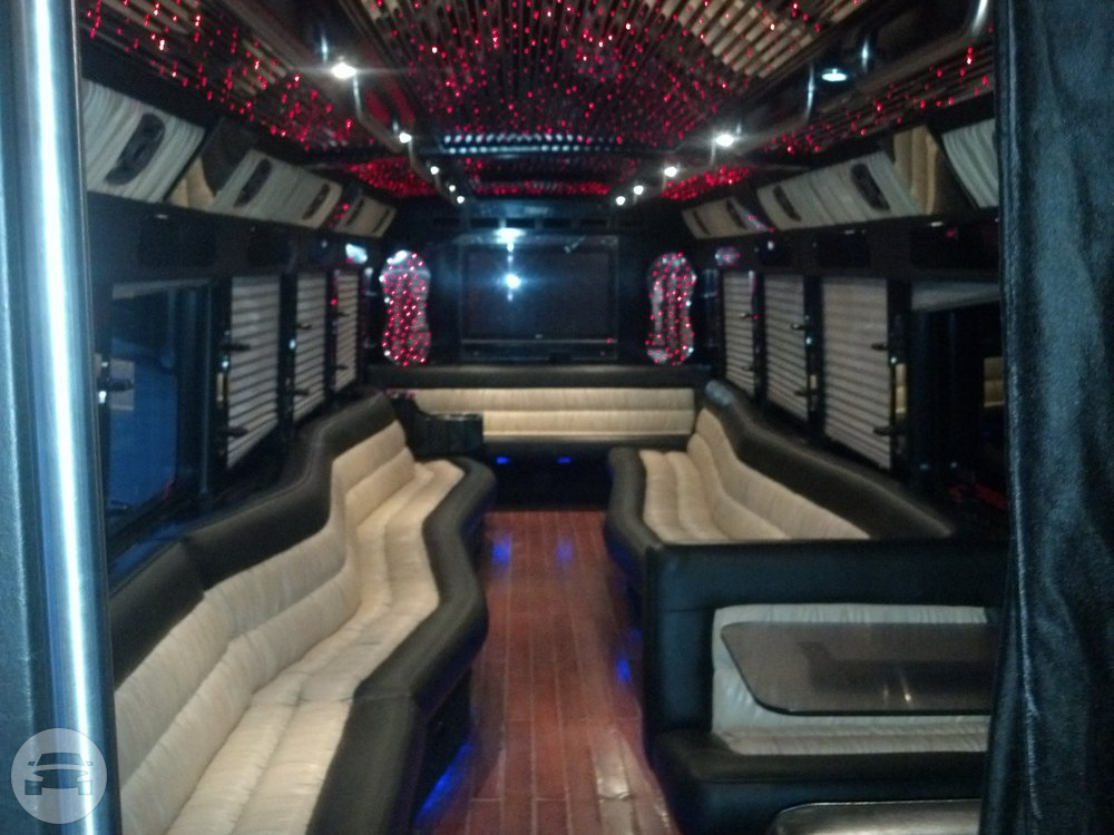 32 Passenger Party Bus #93
Party Limo Bus /
Akron, OH

 / Hourly $0.00
