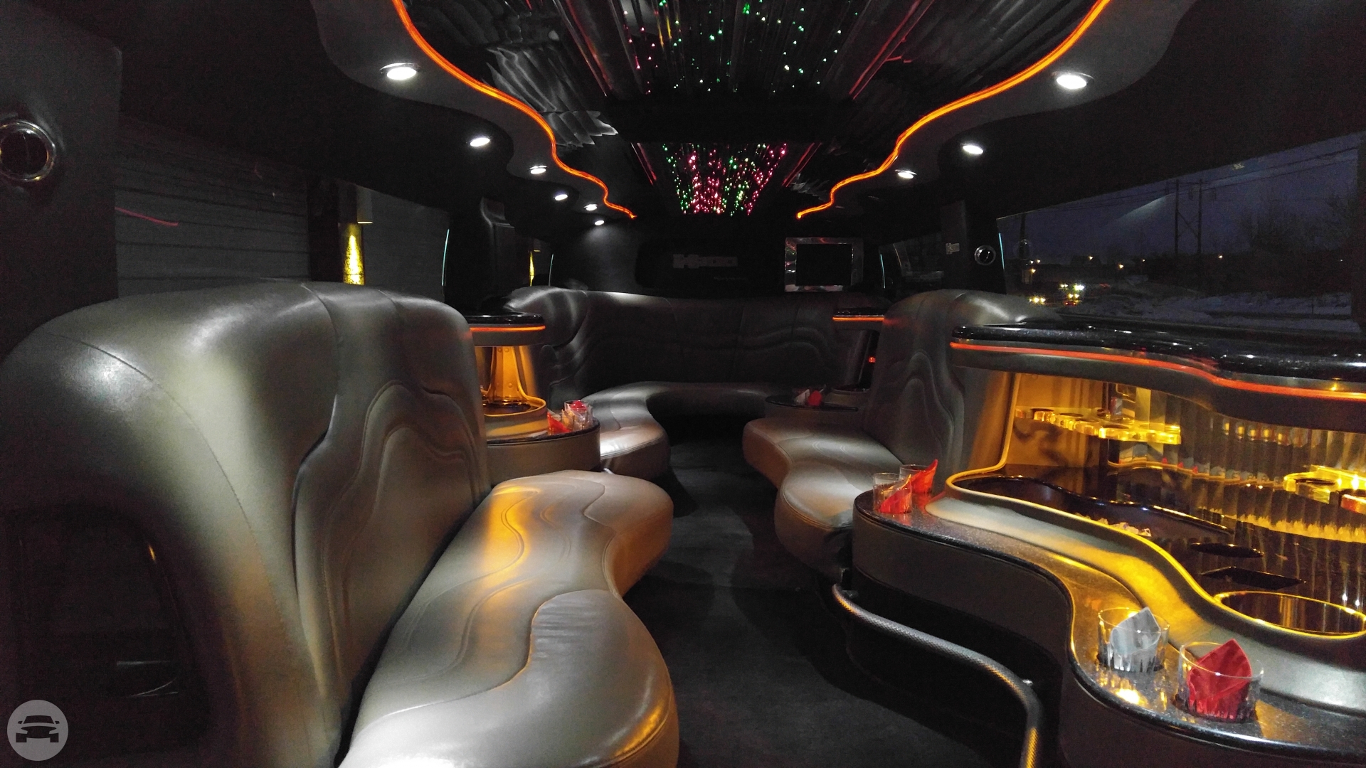 15 PASSENGER HUMMER STRETCH – 701
Hummer /
Depew, NY

 / Hourly $0.00
