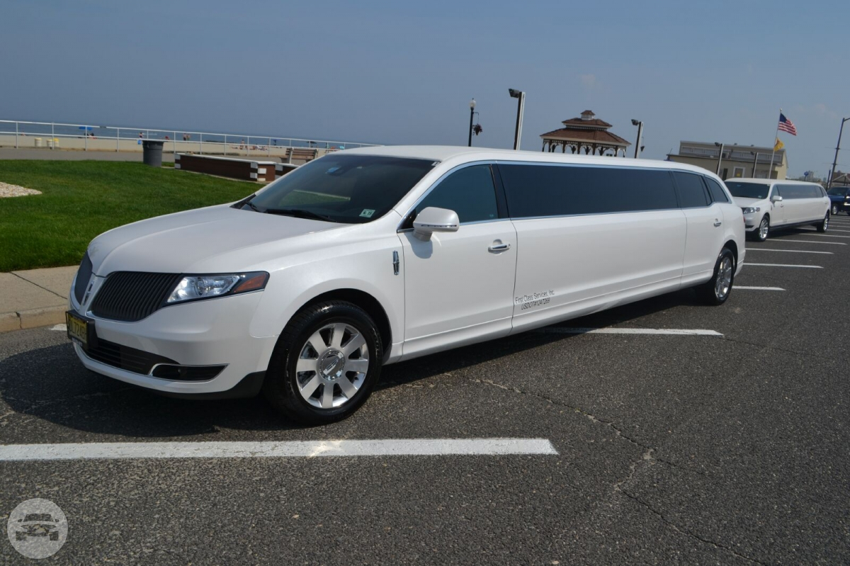 Lincoln MKT Stretch Limousine
Limo /
New York, NY

 / Hourly $80.00
