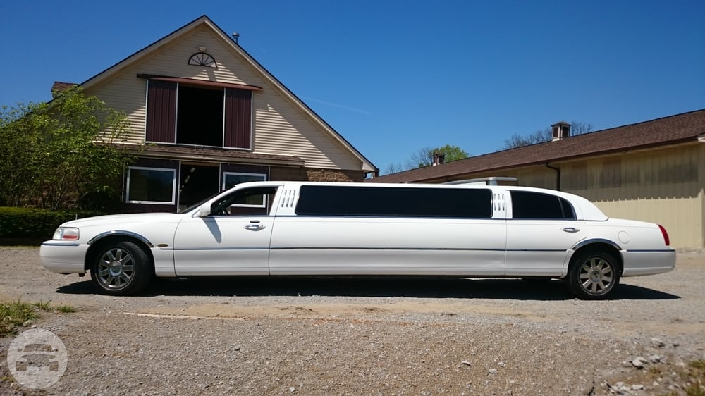 Lincoln Town Car Stretch Limousine - White
Limo /
Lexington, KY

 / Hourly $0.00
