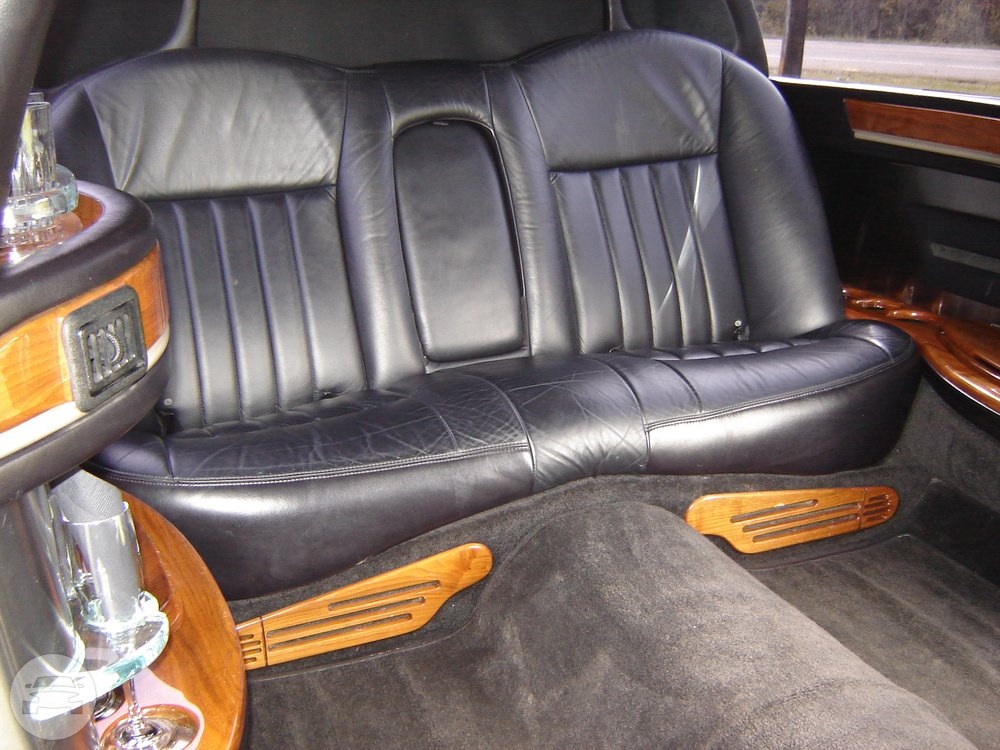 6 Passenger Limousine #90
Limo /
Akron, OH

 / Hourly $0.00
