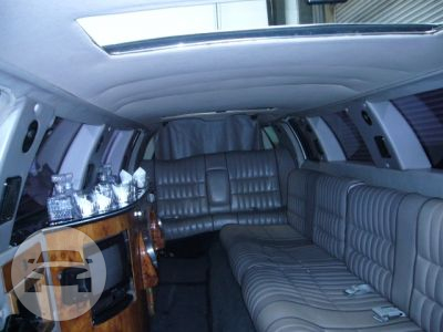 14 Passenger Hot Tub Limo
Limo /
Brentwood, CA 94513

 / Hourly $0.00
