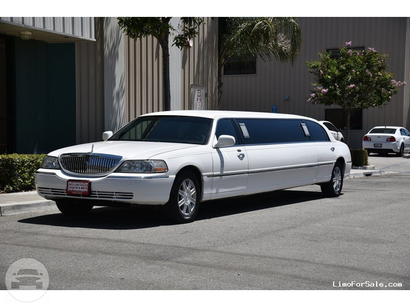 Lincoln Towncar Stretch Limousine
Limo /
Seattle, WA

 / Hourly $0.00
