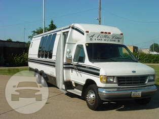 24 passenger Golden Nugget Limo
Party Limo Bus /
Kyle, TX

 / Hourly $0.00
