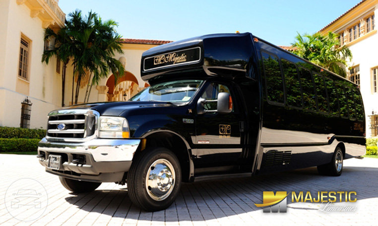 Ford Mini Bus
Coach Bus /
Hialeah, FL

 / Hourly $0.00
