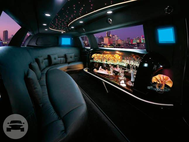 2014 Lincoln Town Car Stretch-10 PASS
Limo /
Phoenix, AZ

 / Hourly $0.00
