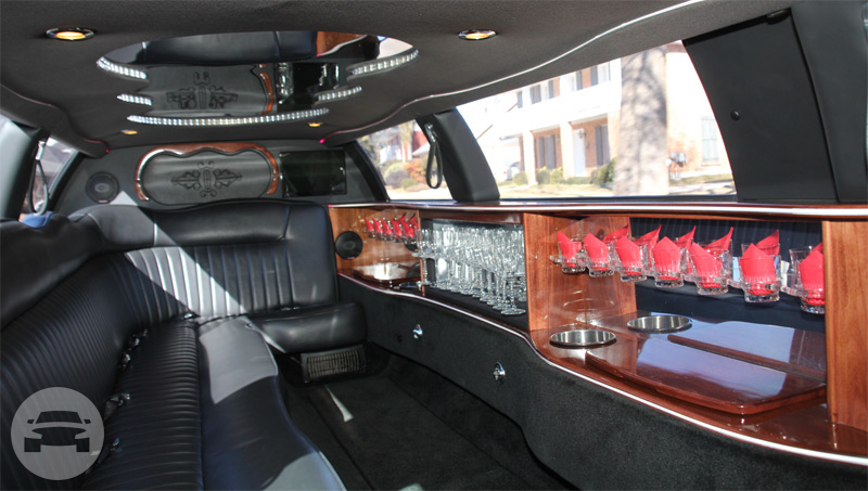 “The Ultra” Stretch Lincoln Limousine
Limo /
New Orleans, LA

 / Hourly $0.00
