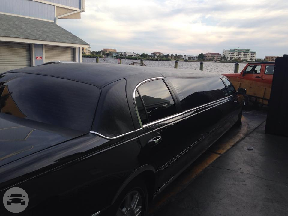 Lincoln Stretch Limousine
Limo /
North Port, FL

 / Hourly $0.00
