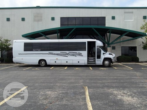 White Limousine Bus
Party Limo Bus /
Cincinnati, OH

 / Hourly $0.00
