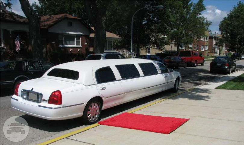 Lincoln Town Car 10 Passenger Stretch Limo
Limo /
Chicago, IL

 / Hourly $0.00
